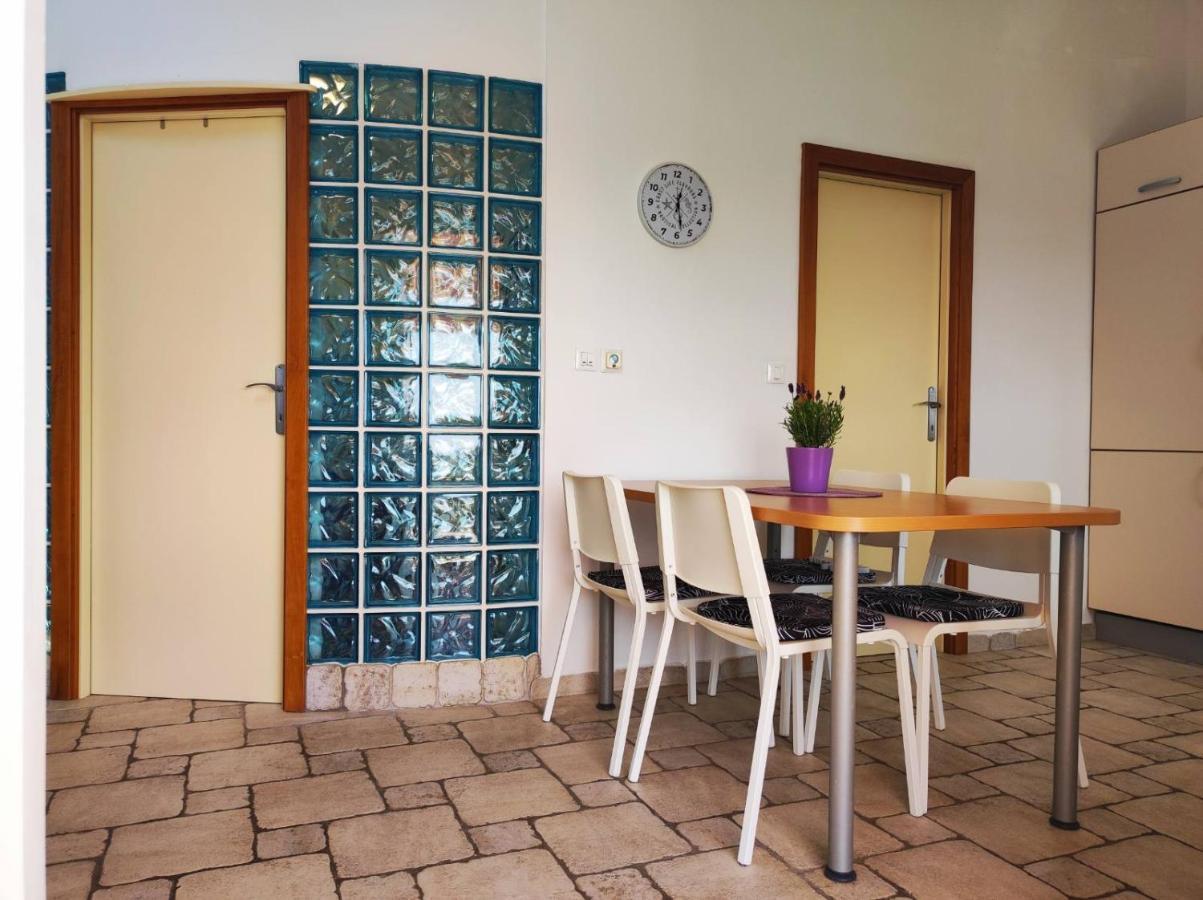 Lavanda Apartment Крк Екстер'єр фото