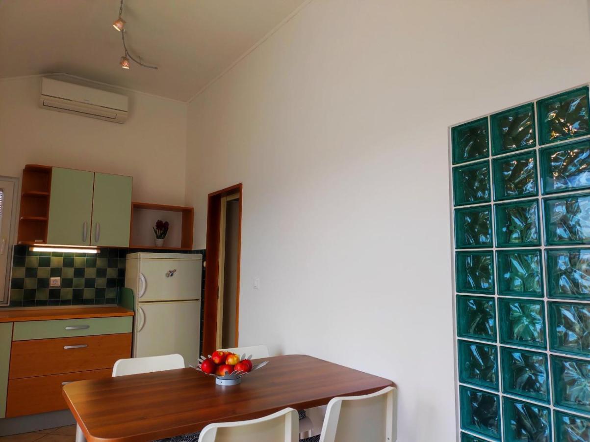Lavanda Apartment Крк Екстер'єр фото