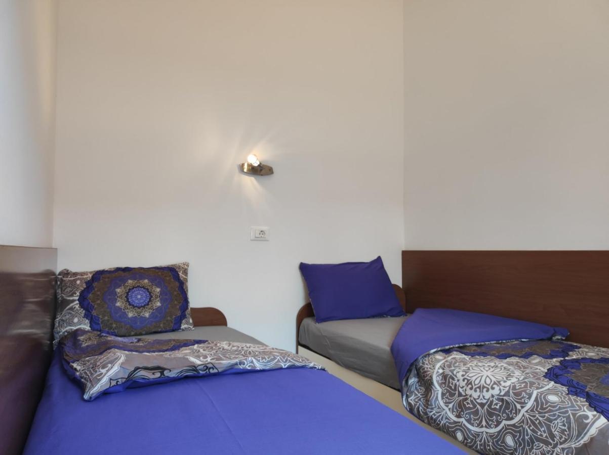 Lavanda Apartment Крк Екстер'єр фото
