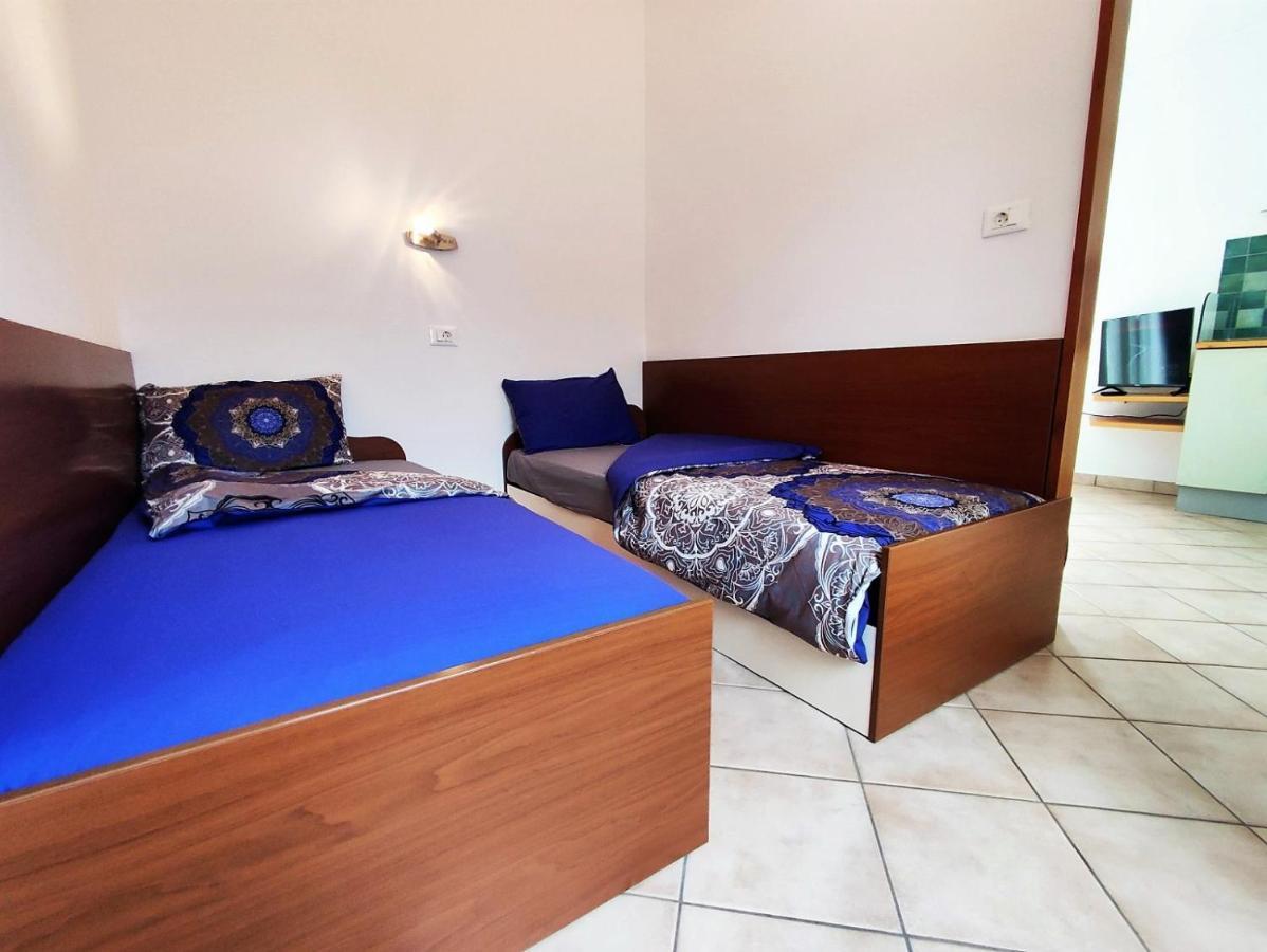Lavanda Apartment Крк Екстер'єр фото